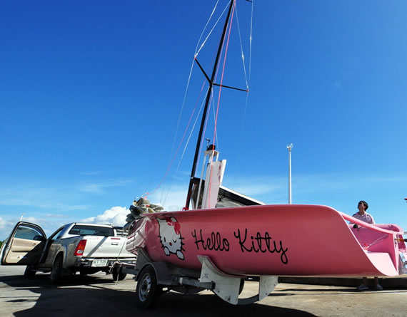 hello-kitty-sailboat.jpg