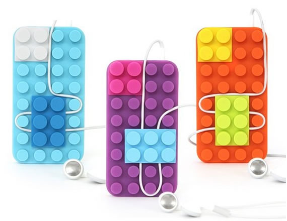 The LEGO inspired Connect Design Block Case for the iPhone 4/4S LEGO Block iPhone Case 1 The LEGO inspired Connect Design Block Case for the iPhone 4/4S