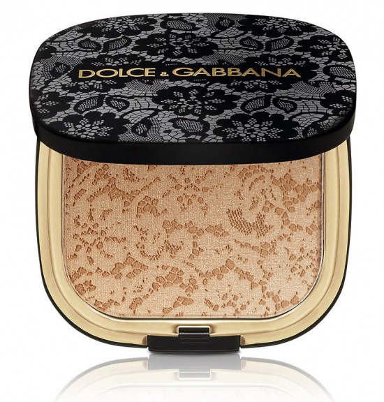 Dolce and Gabbana’s Lace Collection Glow Bronzing Powder...too pretty to use! dolce and gabbana makeup 1 550x576 Dolce and Gabbana’s Lace Collection Glow Bronzing Powder...too pretty to use!