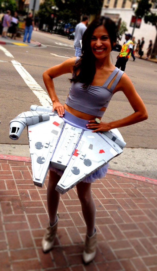 Millenium Falcon Skirt is for the sassy sci fi chick millenium falcon skirt 550x951 Millenium Falcon Skirt is for the sassy sci fi chick