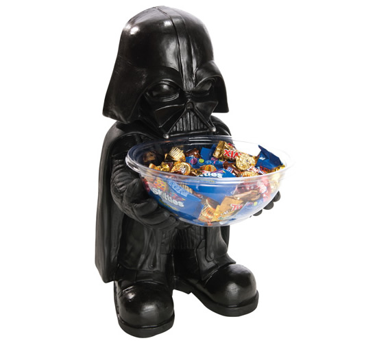 Darth Vader Candy Bowl Holder: The Dark side of Trick or Treat darth vader candy Darth Vader Candy Bowl Holder: The Dark side of Trick or Treat
