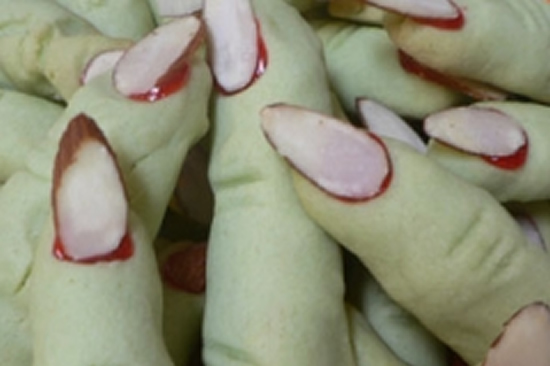 severed fingers halloween cookies The Severed Fingers Halloween Cookies make for the most deliciously scary Halloween snack