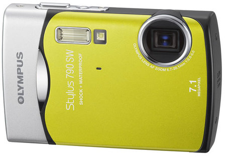 3 thumb Olympus Stylus 790SW camera for worry free clicking
