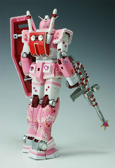 Pink Gundam with shiny stones is adorable Pink Gundam 4 Pink Gundam with shiny stones is adorable